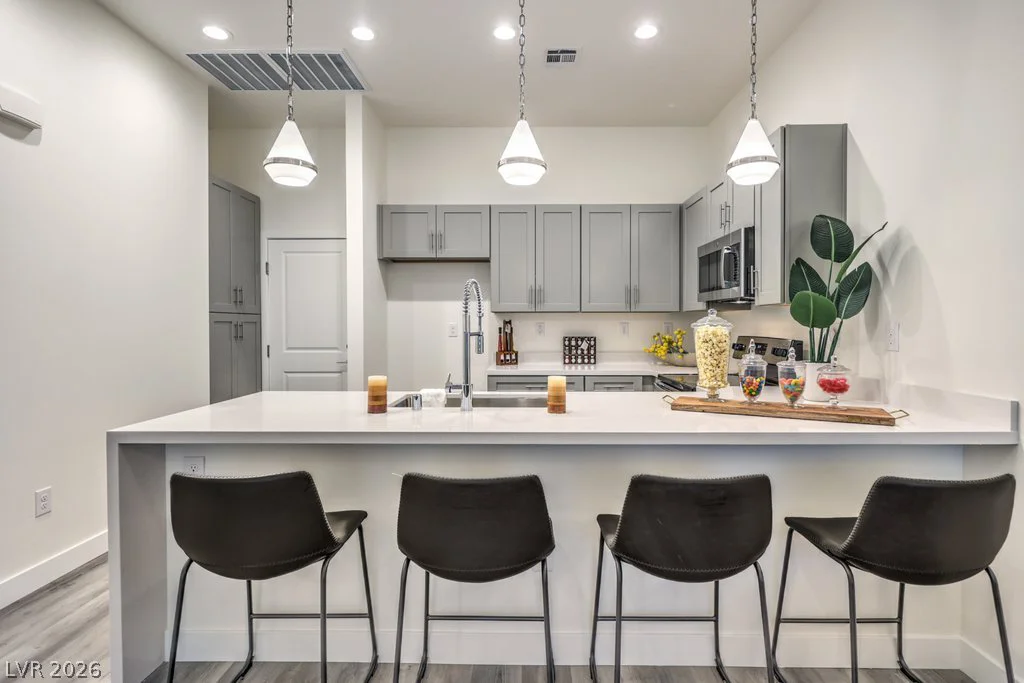 1192 Blossom Point, Las Vegas, NV 89135
