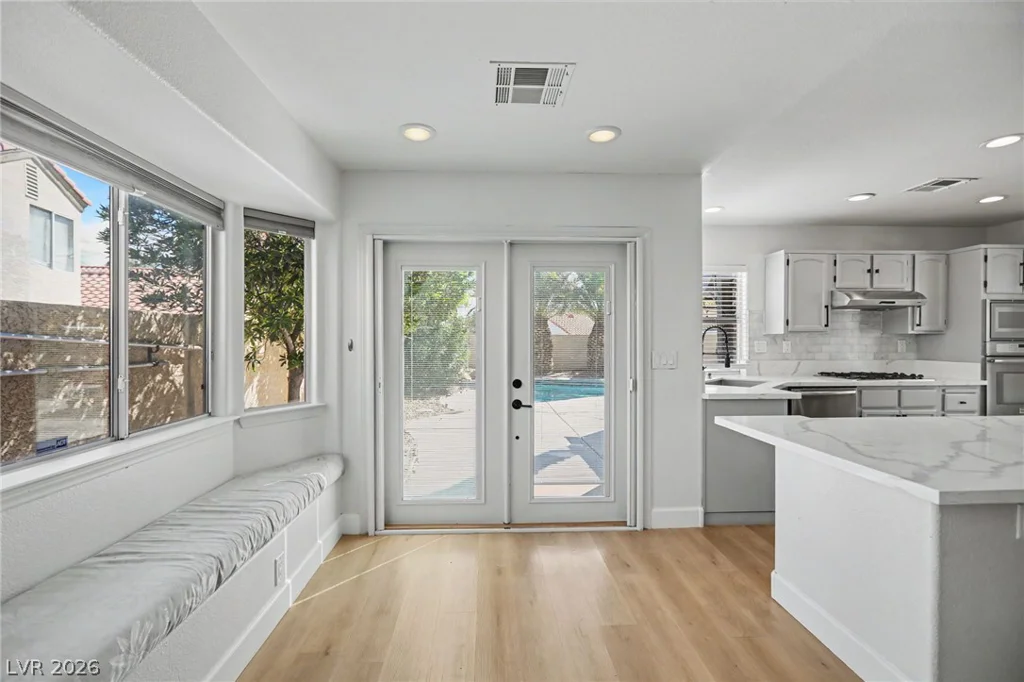 1828 Derbyshire, Las Vegas, NV 89117