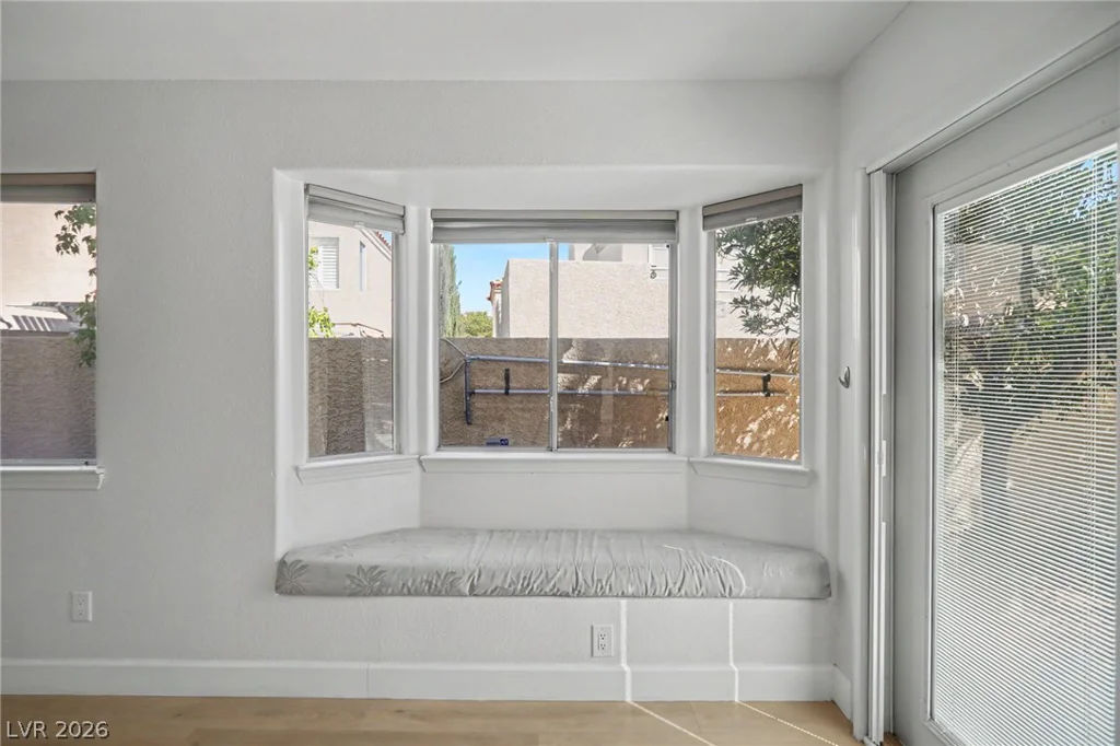 1828 Derbyshire, Las Vegas, NV 89117