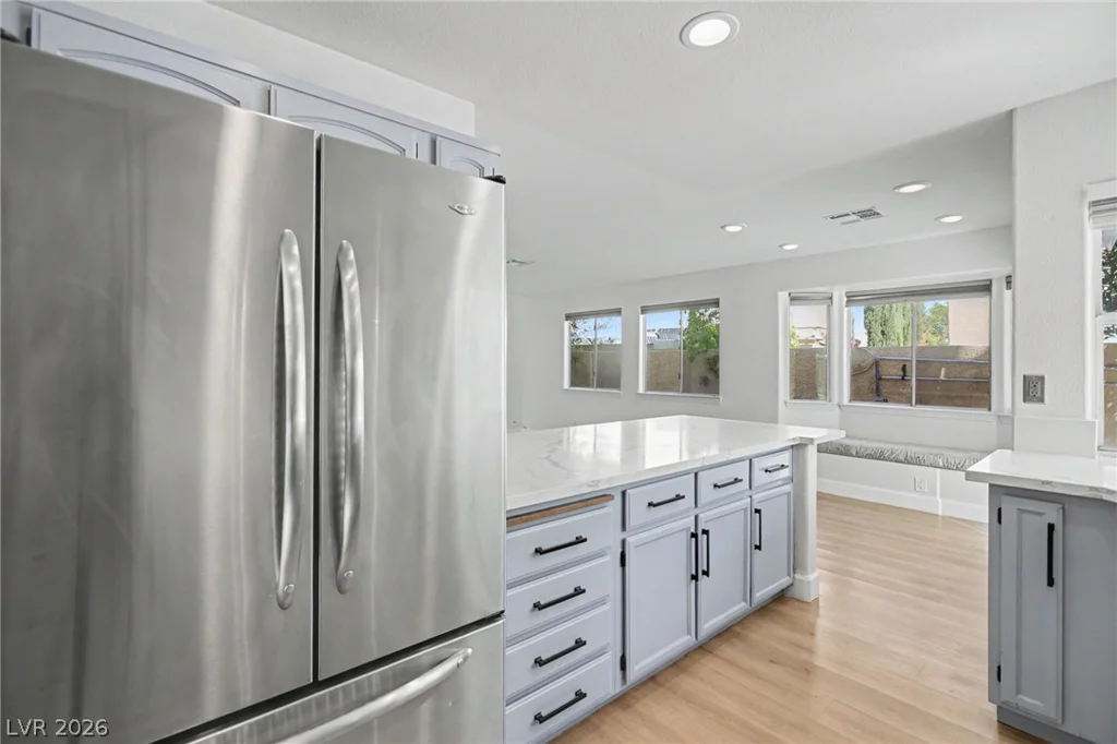 1828 Derbyshire, Las Vegas, NV 89117