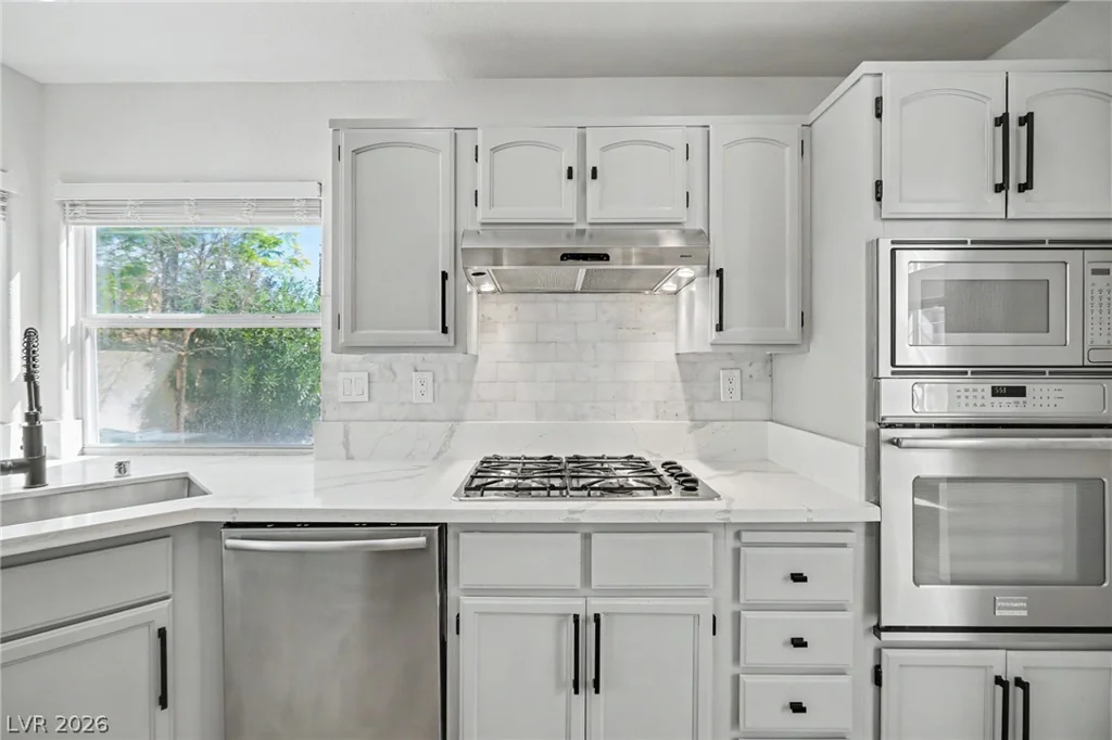 1828 Derbyshire, Las Vegas, NV 89117