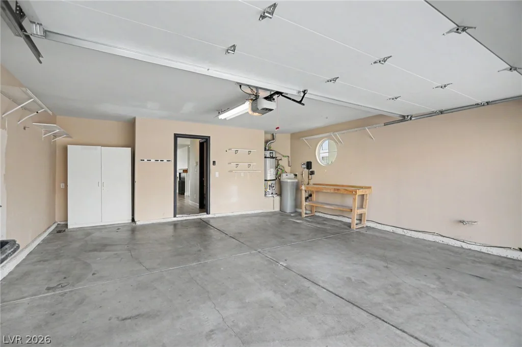 1828 Derbyshire, Las Vegas, NV 89117