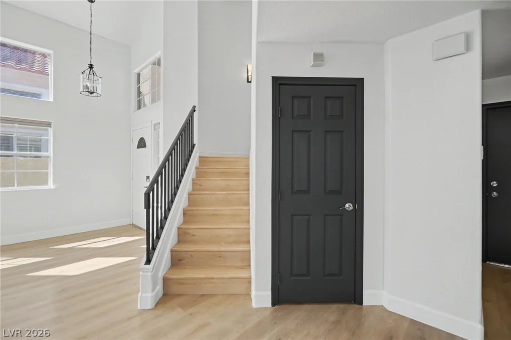 1828 Derbyshire, Las Vegas, NV 89117