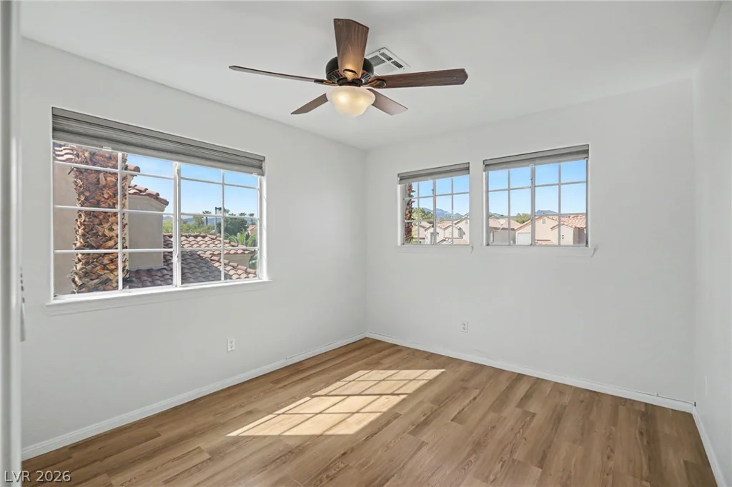 1828 Derbyshire, Las Vegas, NV 89117