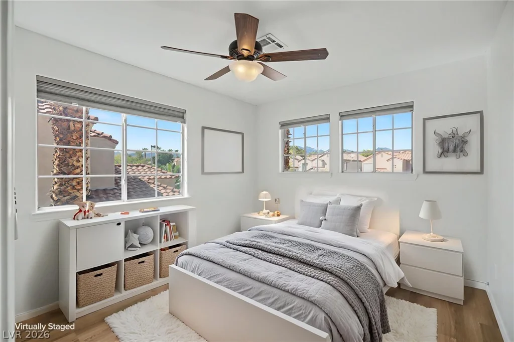 1828 Derbyshire, Las Vegas, NV 89117