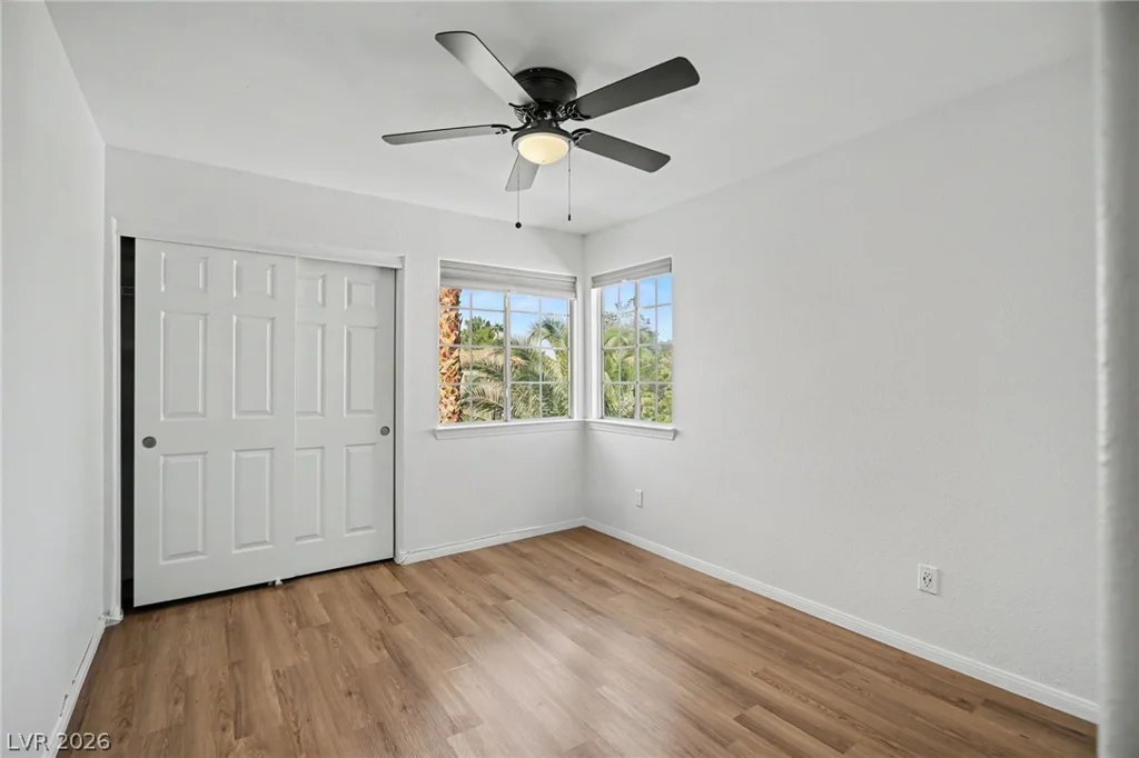1828 Derbyshire, Las Vegas, NV 89117