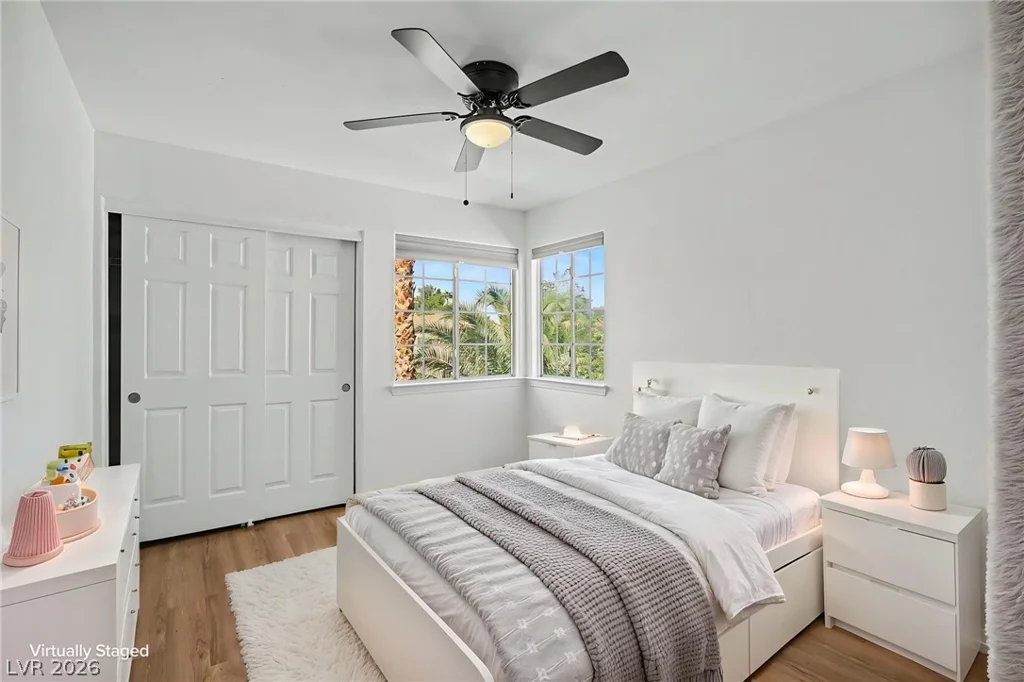 1828 Derbyshire, Las Vegas, NV 89117