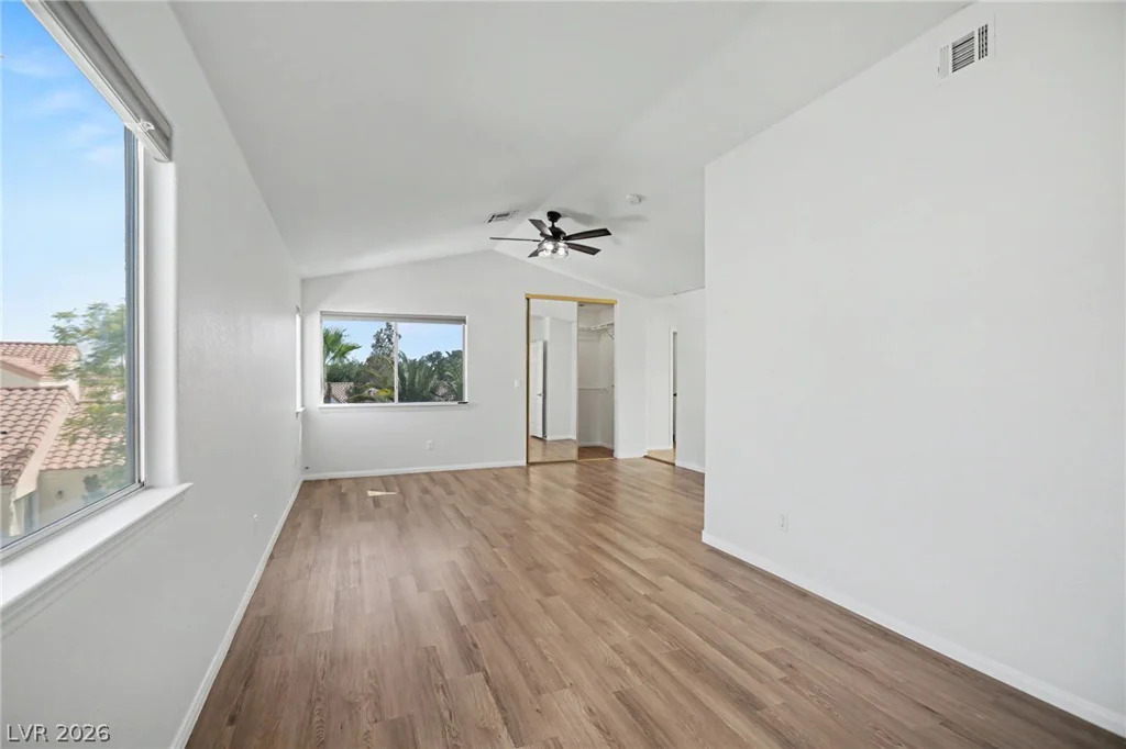 1828 Derbyshire, Las Vegas, NV 89117