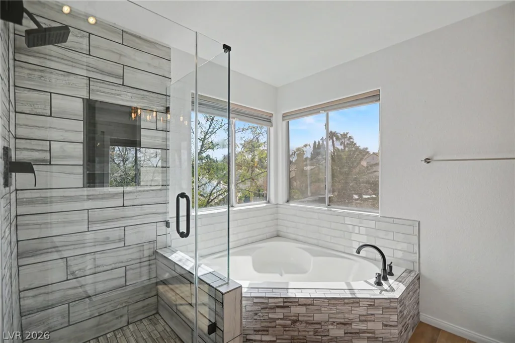 1828 Derbyshire, Las Vegas, NV 89117