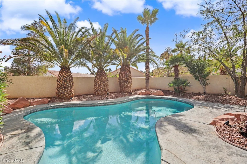 1828 Derbyshire, Las Vegas, NV 89117