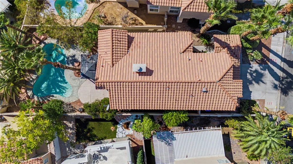 1828 Derbyshire, Las Vegas, NV 89117