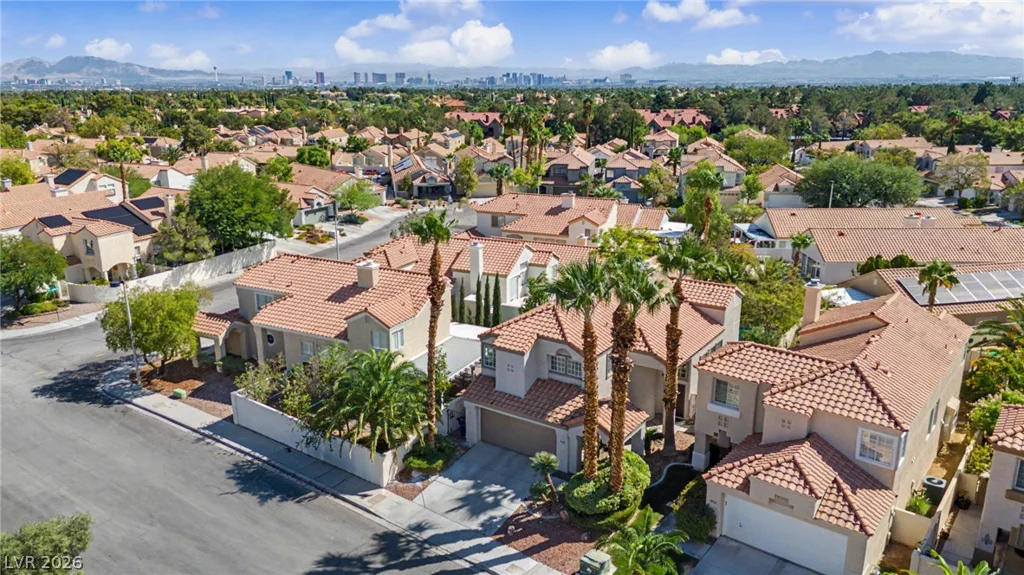 1828 Derbyshire, Las Vegas, NV 89117