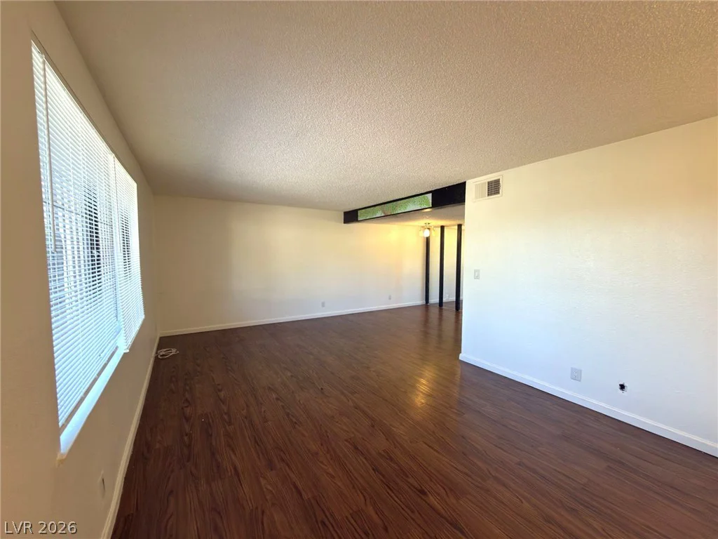 3270 Liahona, Las Vegas, NV 89121