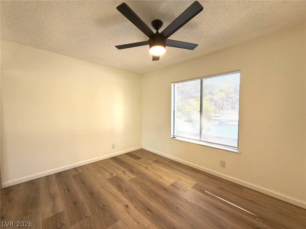 3270 Liahona, Las Vegas, NV 89121