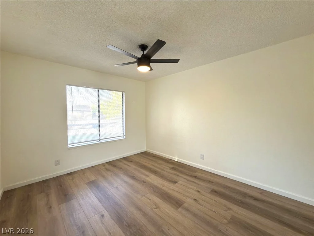 3270 Liahona, Las Vegas, NV 89121