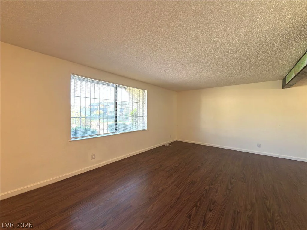 3270 Liahona, Las Vegas, NV 89121