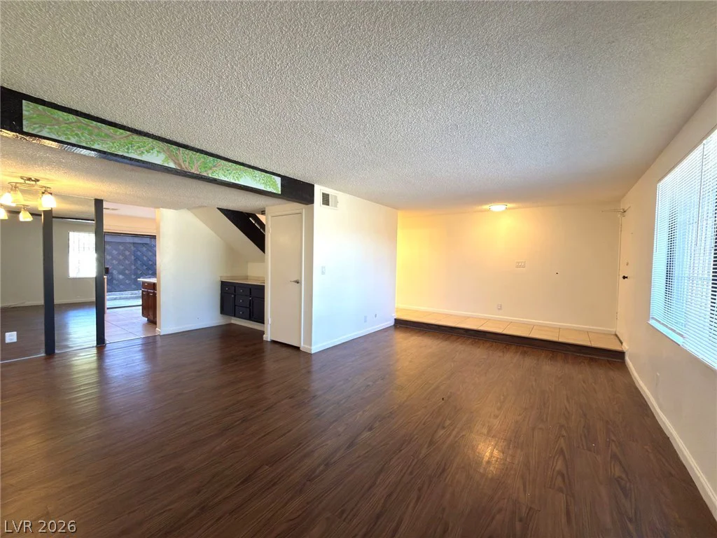 3270 Liahona, Las Vegas, NV 89121