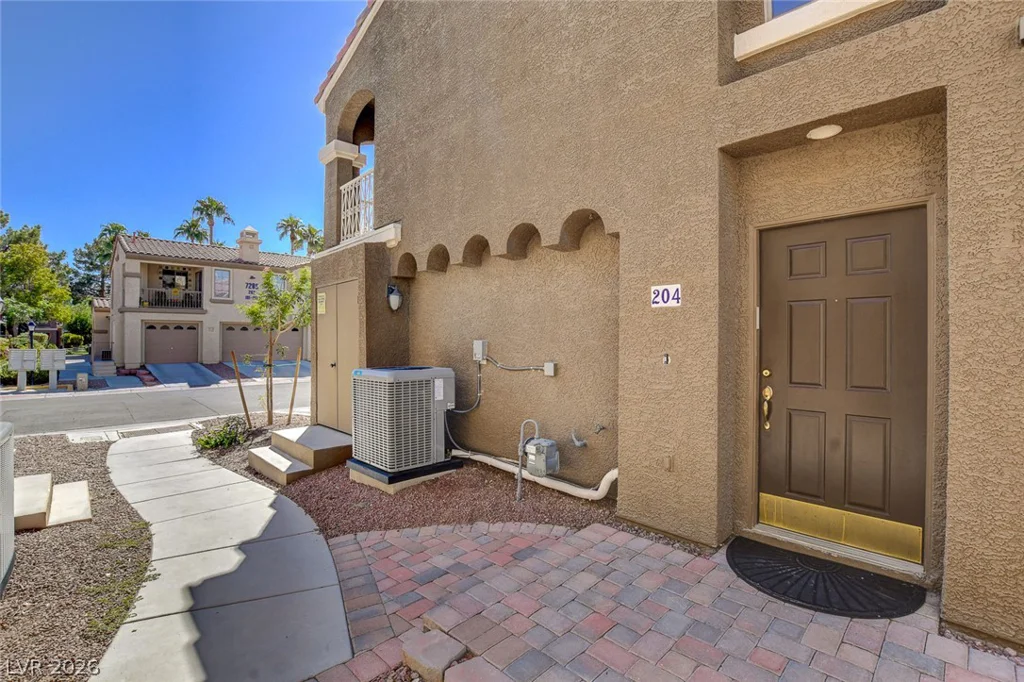 7290 Sheared Cliff, Las Vegas, NV 89149