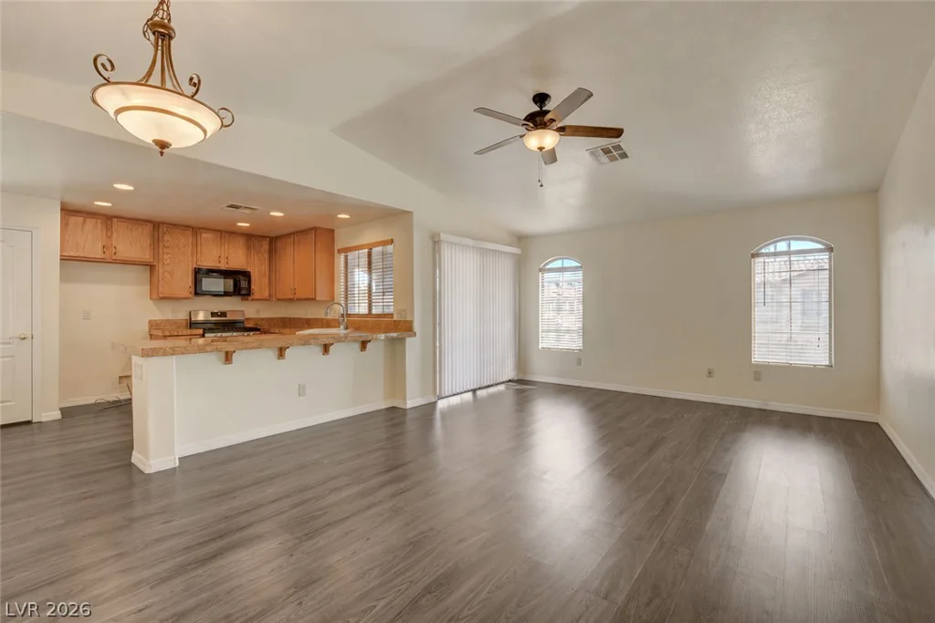 7290 Sheared Cliff, Las Vegas, NV 89149