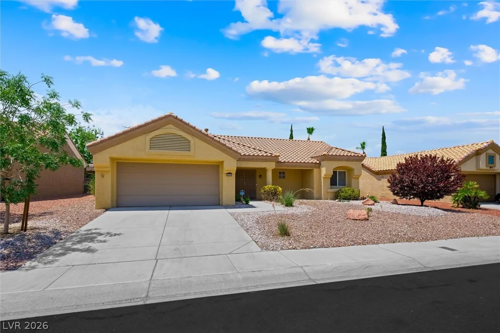 2517 Desert Sands, Las Vegas, NV 89134