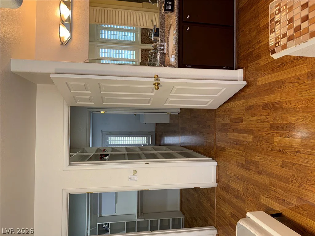 4925 Calle Del Oya, Las Vegas, NV 89120