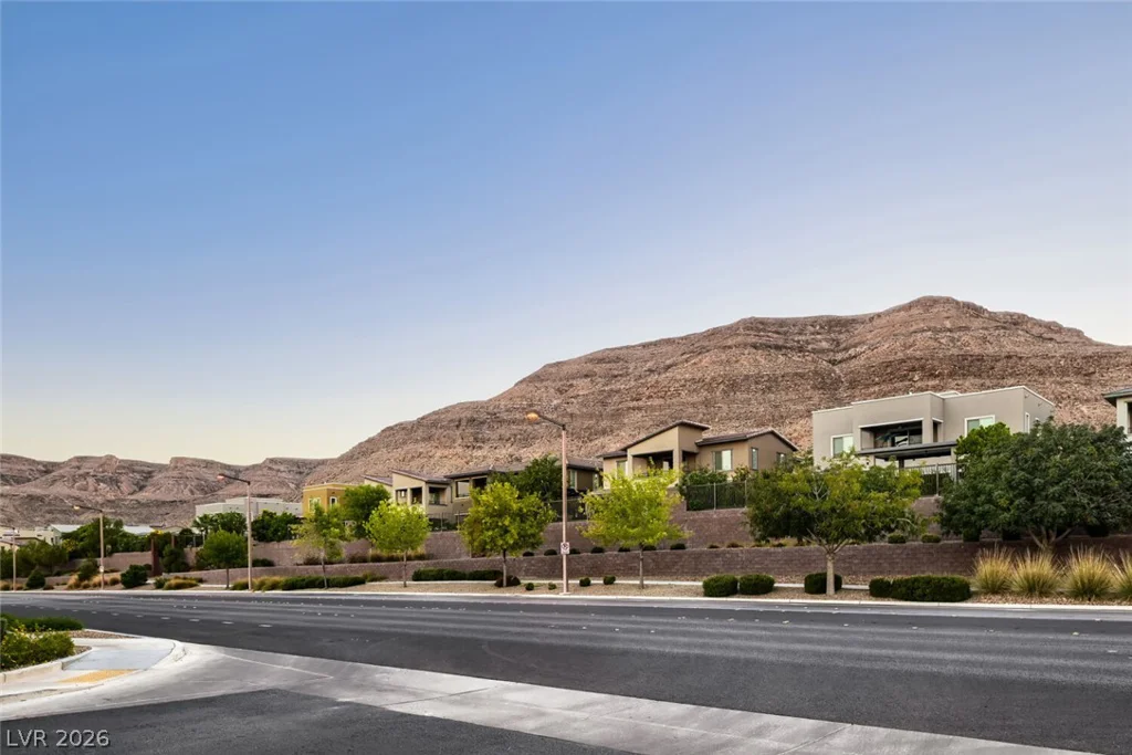 6276 Redstone Hills, Las Vegas, NV 89148