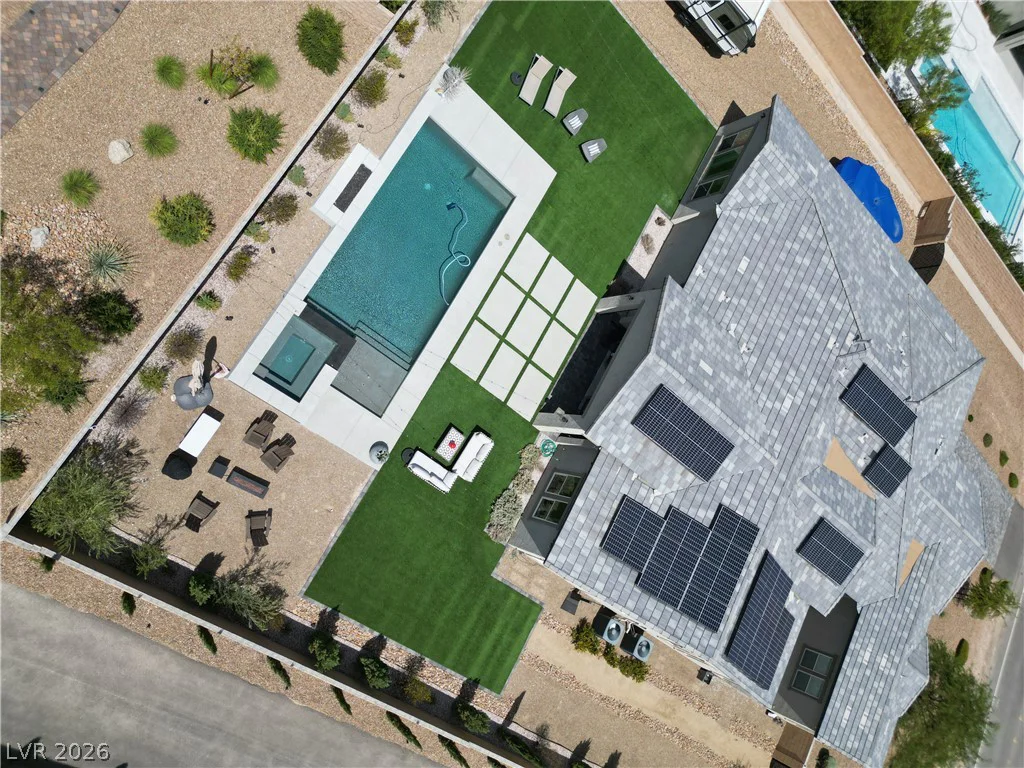 8735 Pioneer, Las Vegas, NV 89113
