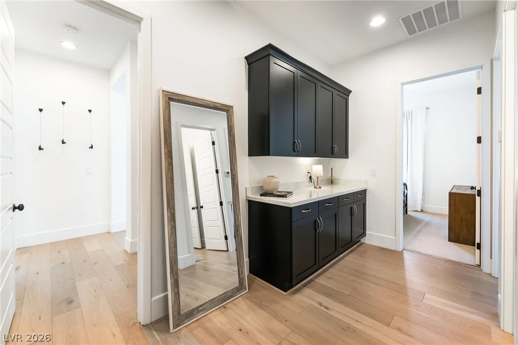 8735 Pioneer, Las Vegas, NV 89113