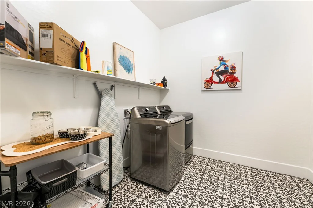 8735 Pioneer, Las Vegas, NV 89113