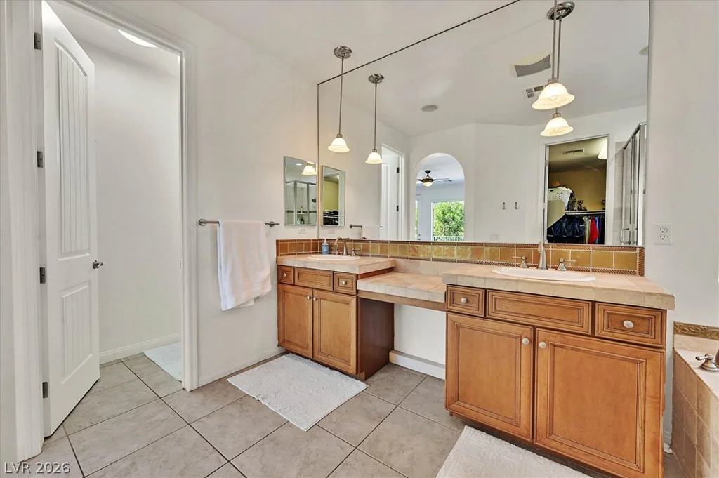 11568 Bradford Commons, Las Vegas, NV 89135