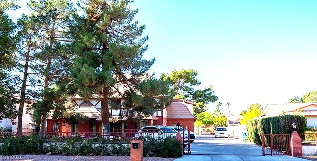 3265 Rosanna, Las Vegas, NV 89117