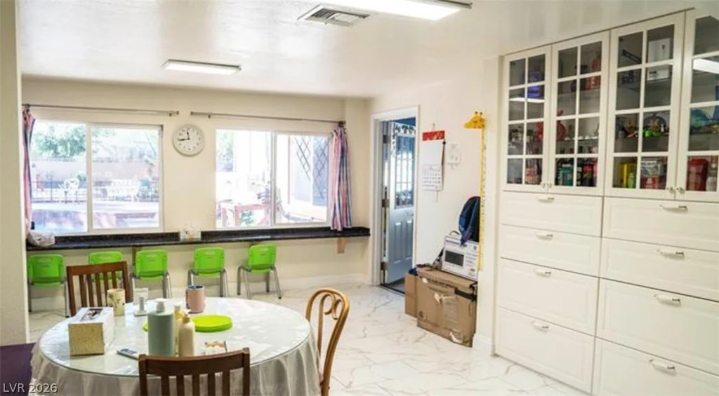 3265 Rosanna, Las Vegas, NV 89117
