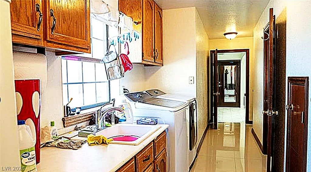 3265 Rosanna, Las Vegas, NV 89117