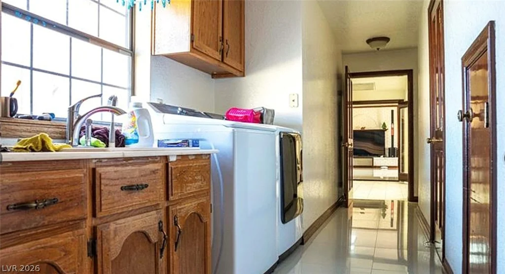 3265 Rosanna, Las Vegas, NV 89117