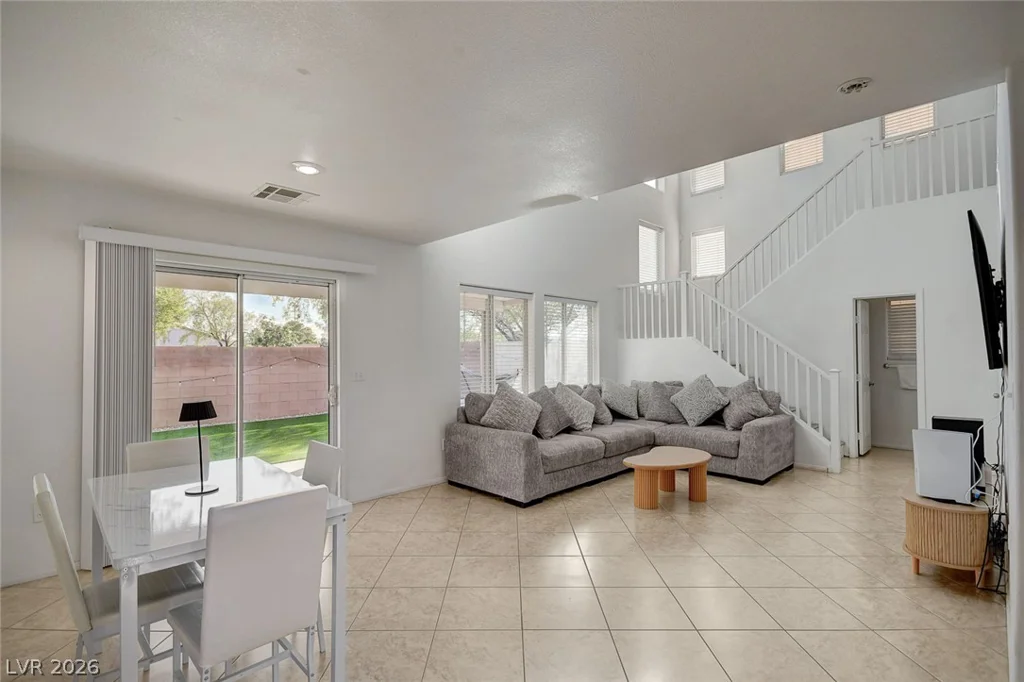 5087 Penryn, Las Vegas, NV 89139