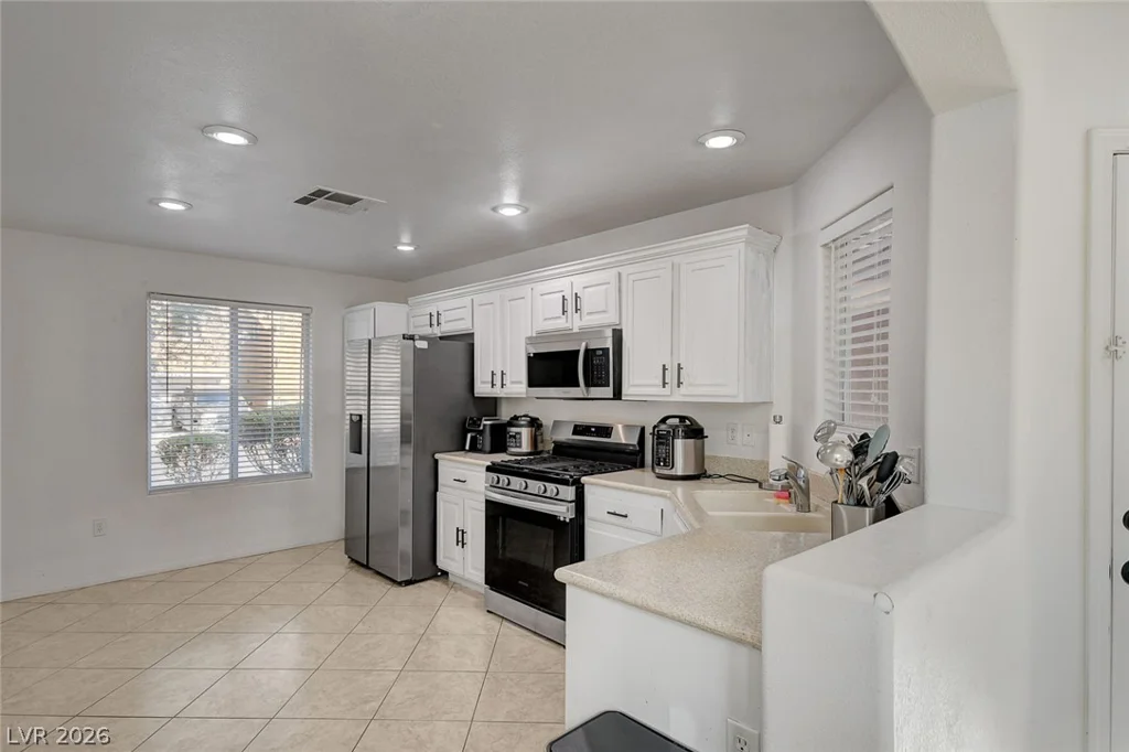 5087 Penryn, Las Vegas, NV 89139
