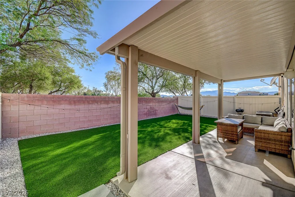 5087 Penryn, Las Vegas, NV 89139