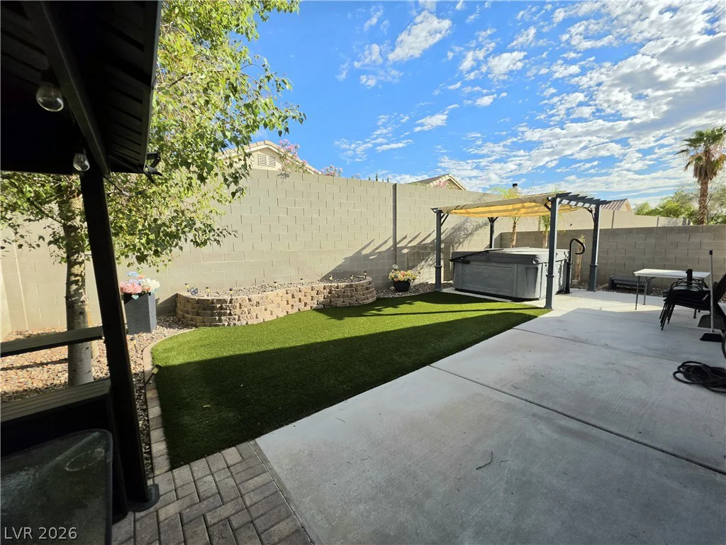 10528 Penns Creek, Las Vegas, NV 89135