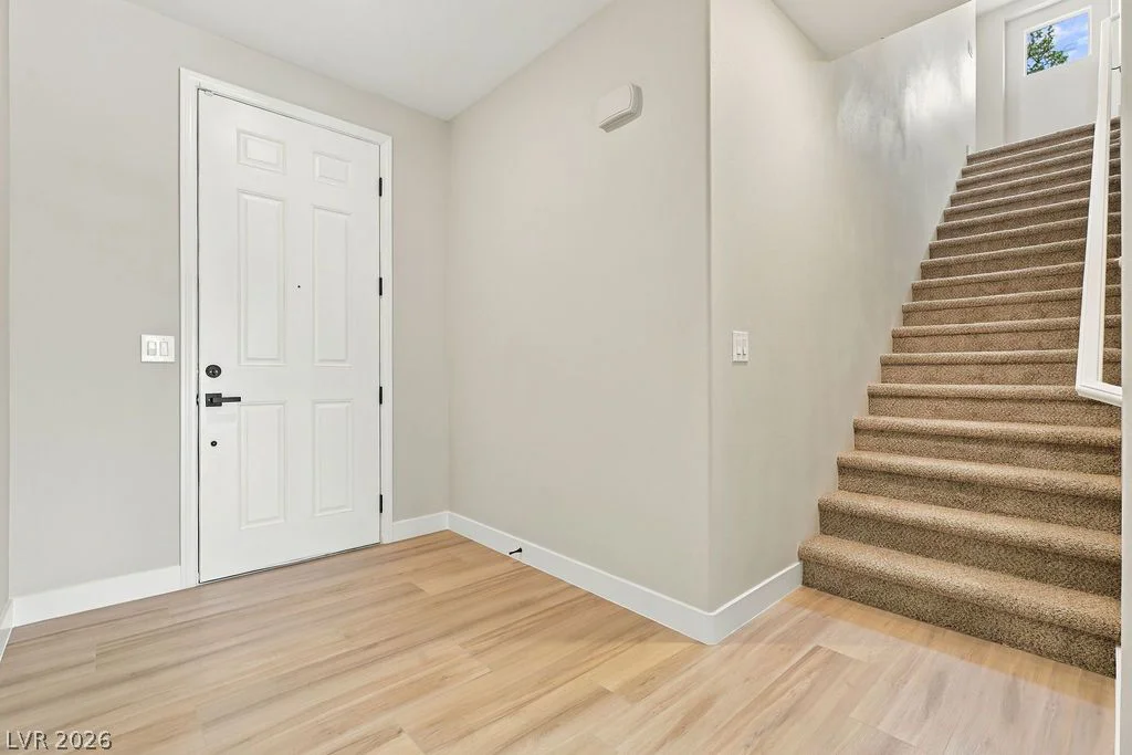 7246 Dazzle Point, North Las Vegas, NV 89084