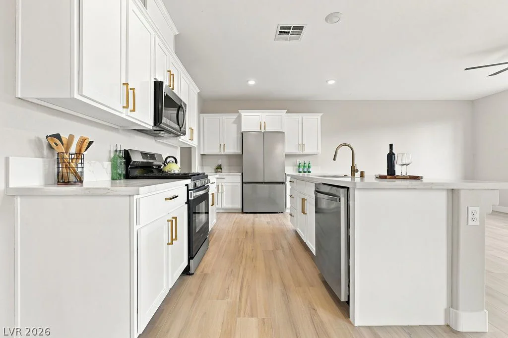 7246 Dazzle Point, North Las Vegas, NV 89084