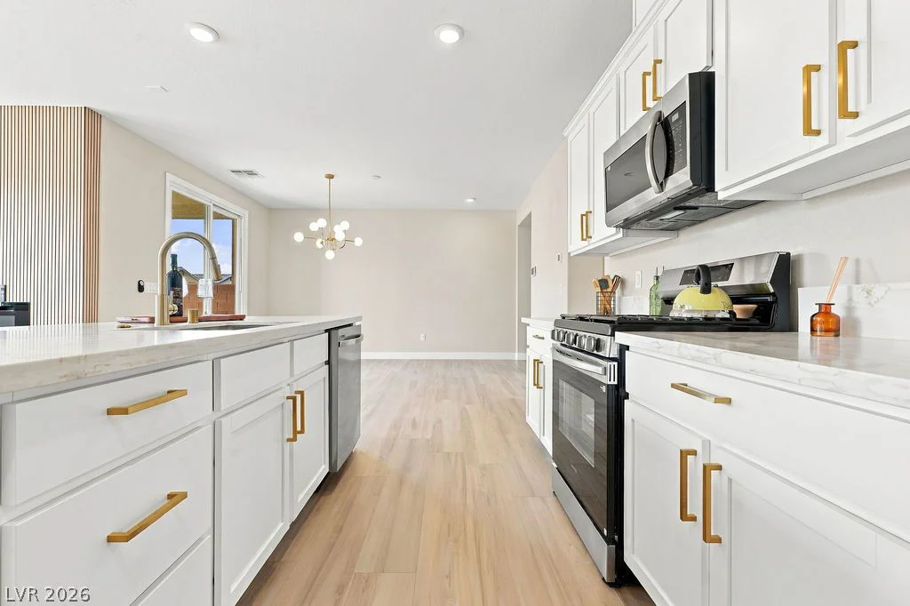 7246 Dazzle Point, North Las Vegas, NV 89084