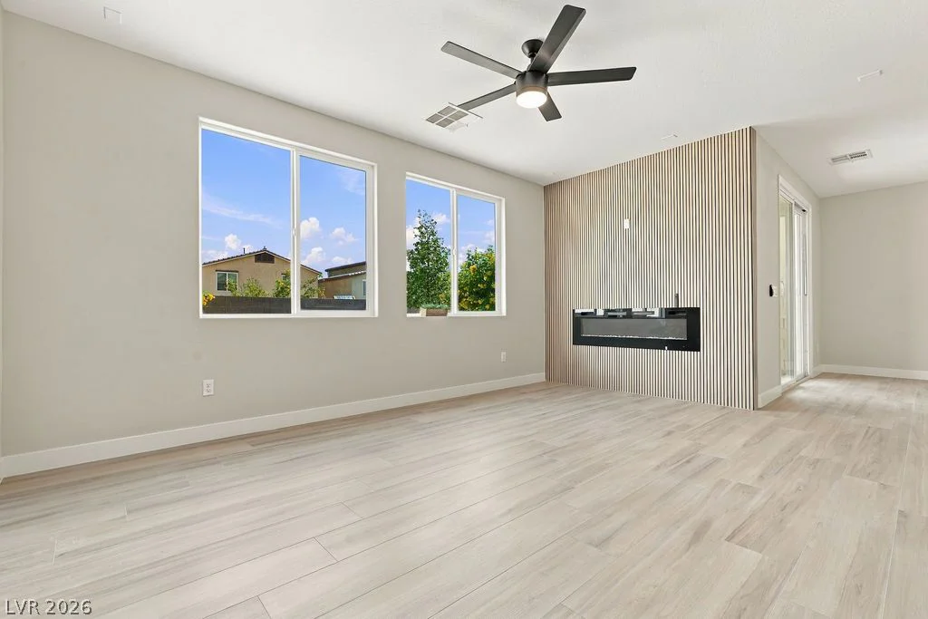 7246 Dazzle Point, North Las Vegas, NV 89084