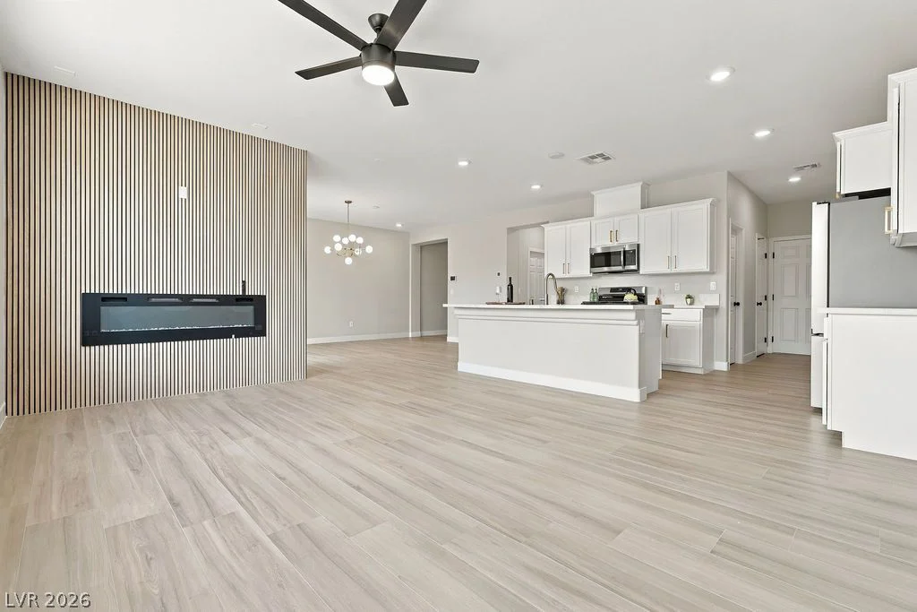 7246 Dazzle Point, North Las Vegas, NV 89084