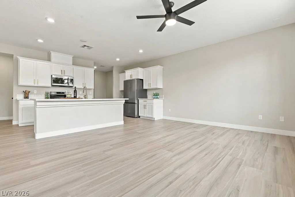 7246 Dazzle Point, North Las Vegas, NV 89084