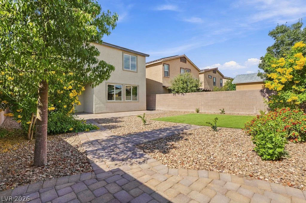 7246 Dazzle Point, North Las Vegas, NV 89084