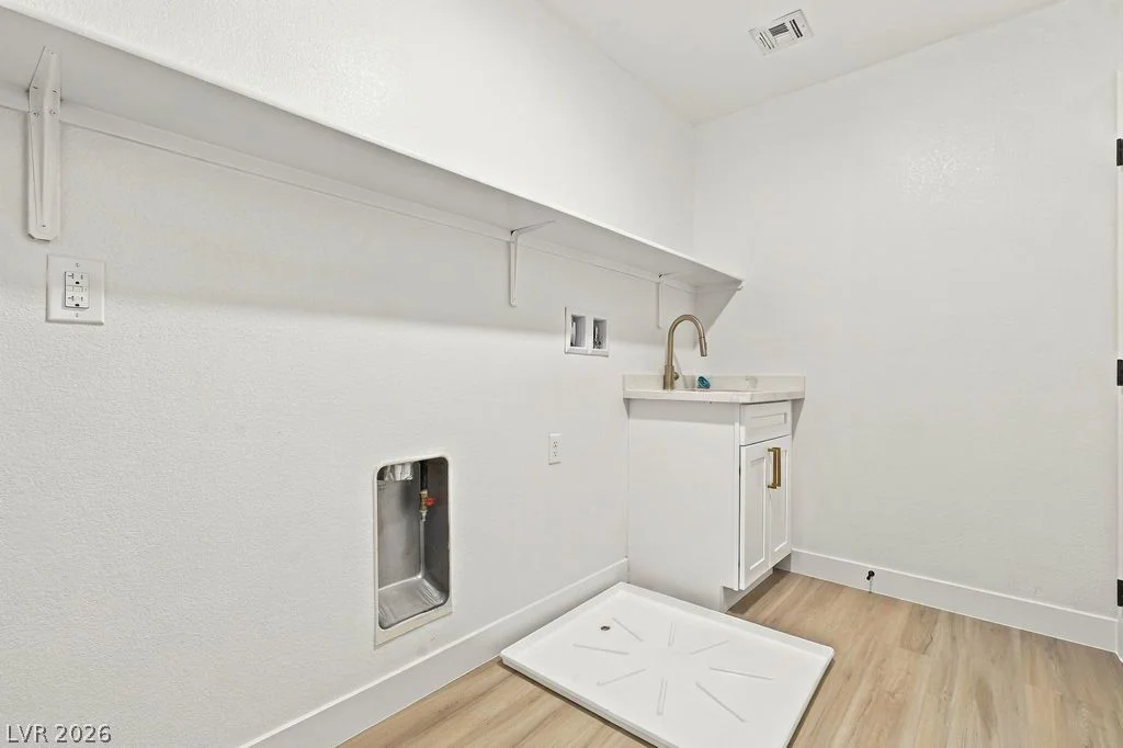 7246 Dazzle Point, North Las Vegas, NV 89084