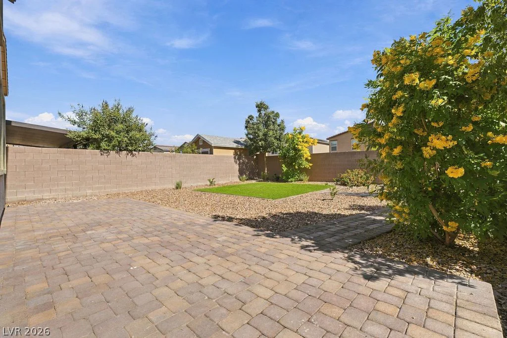 7246 Dazzle Point, North Las Vegas, NV 89084