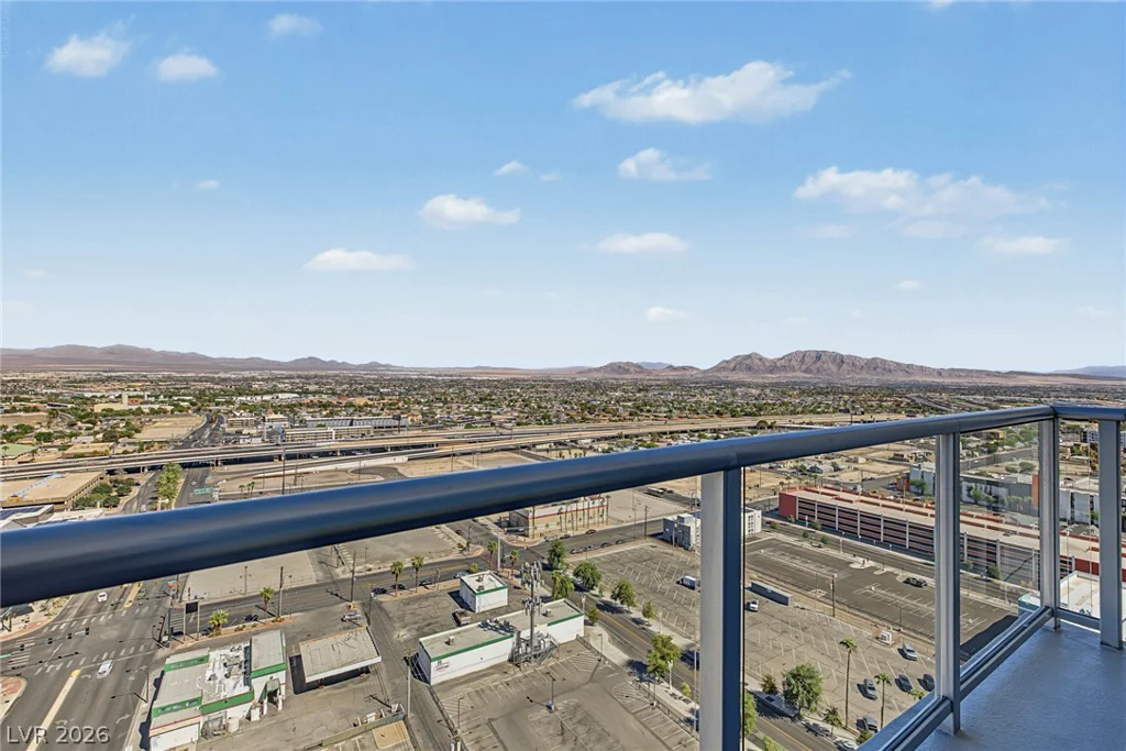 150 Las Vegas, Las Vegas, NV 89101