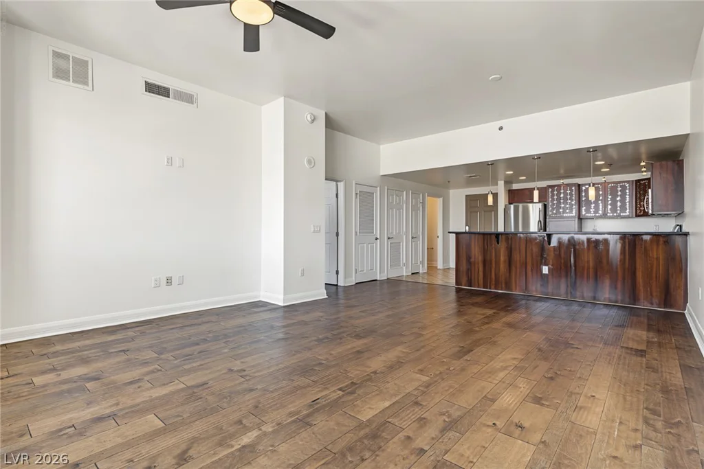 150 Las Vegas, Las Vegas, NV 89101