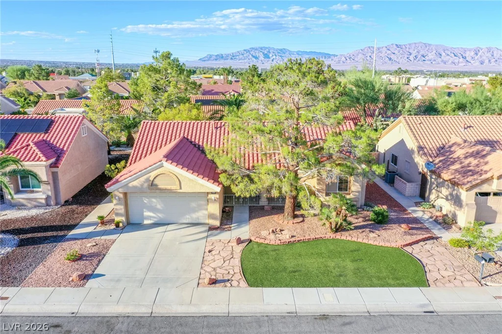 8520 Waycross, Las Vegas, NV 89134
